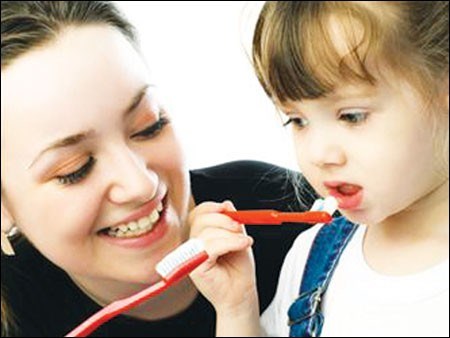 Kĩ năng dạy trẻ đánh răng